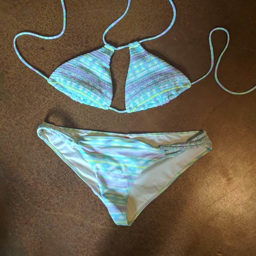 VS bikini